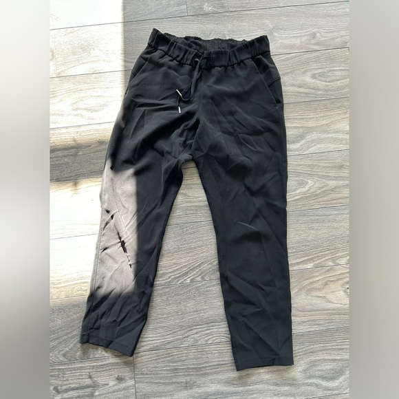 Lululemon on the fly pant - Picture 2 of 5